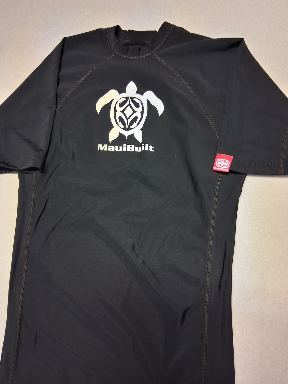 4/20$ MauiBuilt Men's Black Short-Sleeve Swim Rash Guard